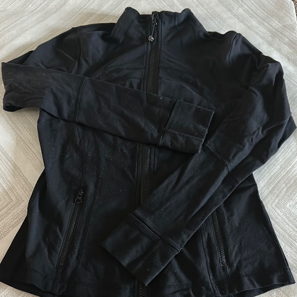 Lululemon Women's Black Zip-up Jacket - Size 10